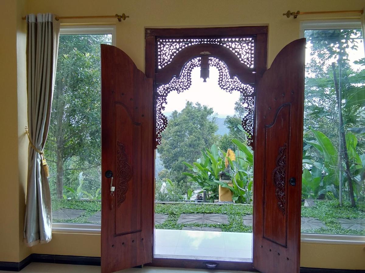 Atres Sari Resort Munduk Exterior foto