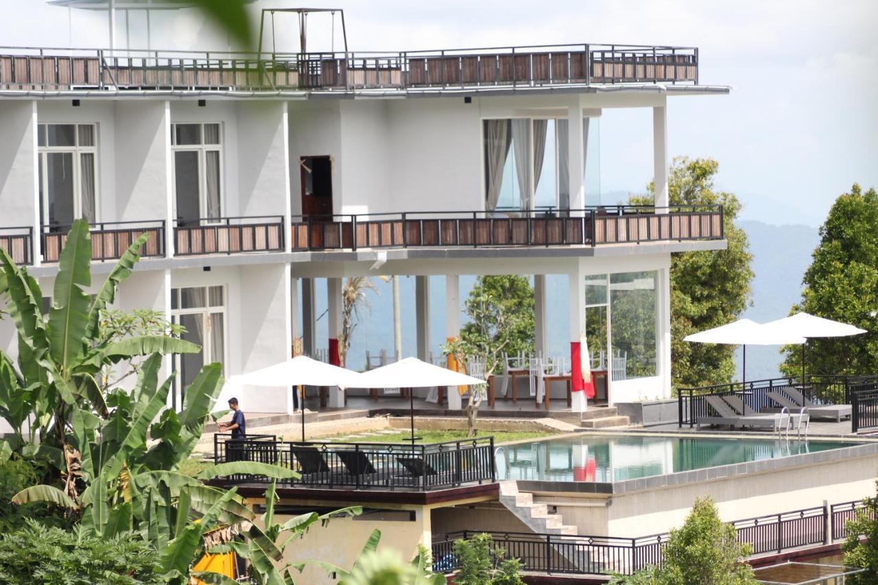 Atres Sari Resort Munduk Exterior foto