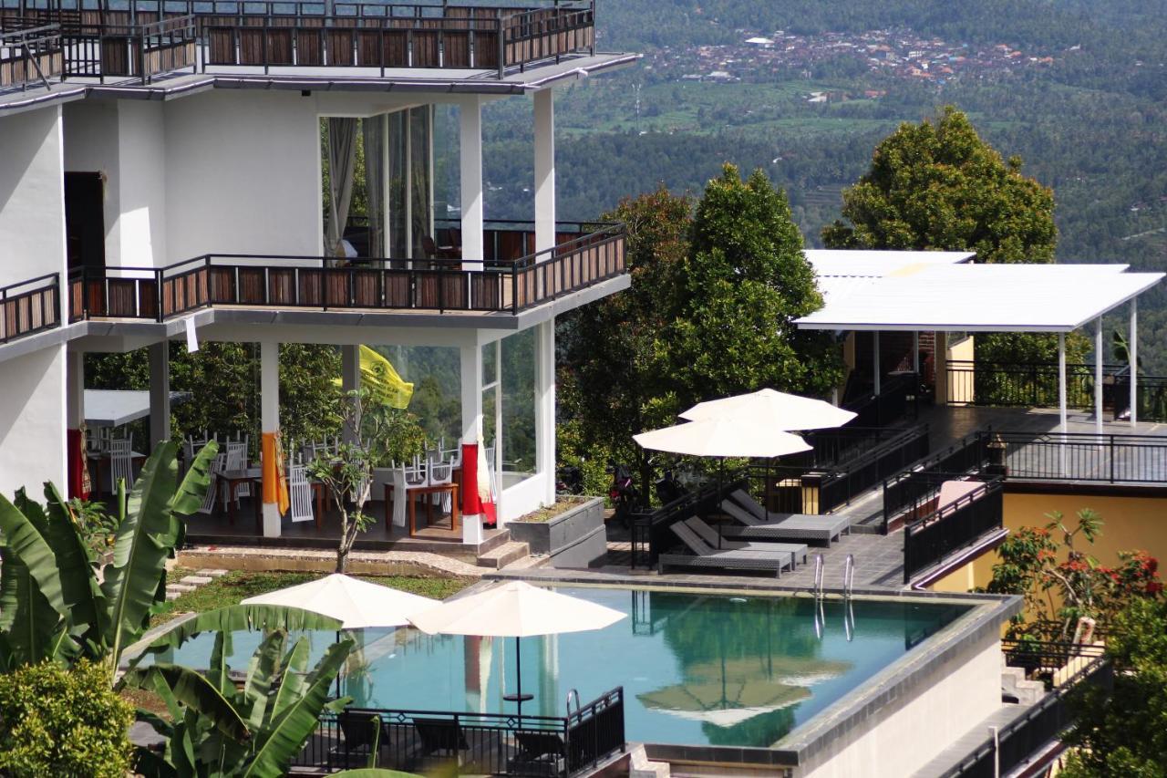 Atres Sari Resort Munduk Exterior foto