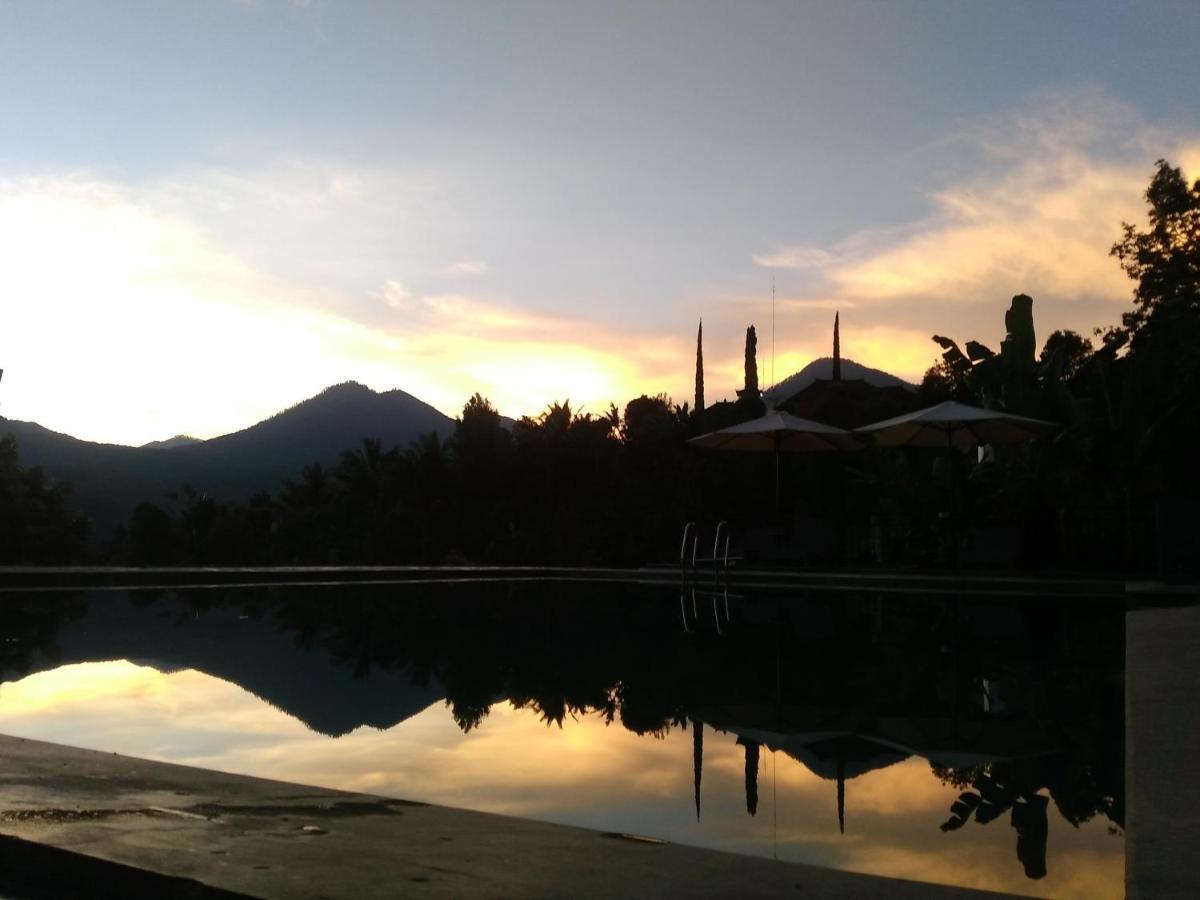 Atres Sari Resort Munduk Exterior foto