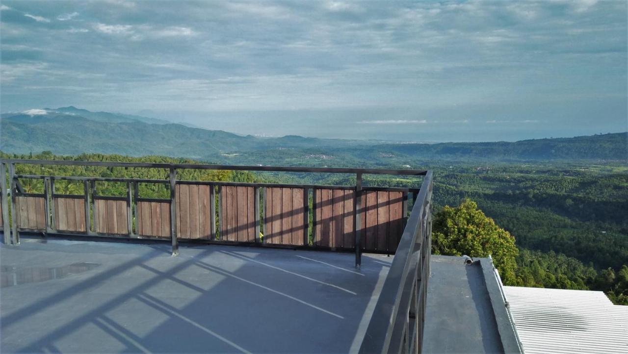 Atres Sari Resort Munduk Exterior foto